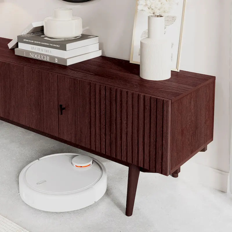 Meuble TV compatible avec design à lattes et pieds en bois
