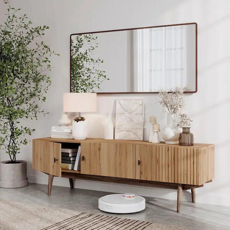 Meuble TV compatible avec design à lattes et pieds en bois