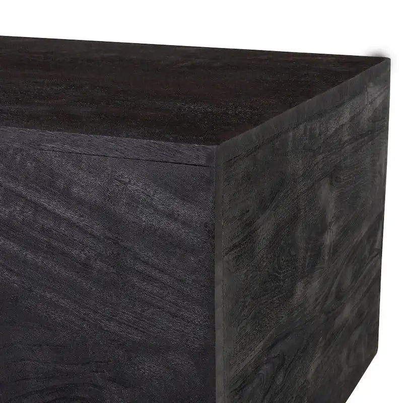 Table basse angulaire en bois