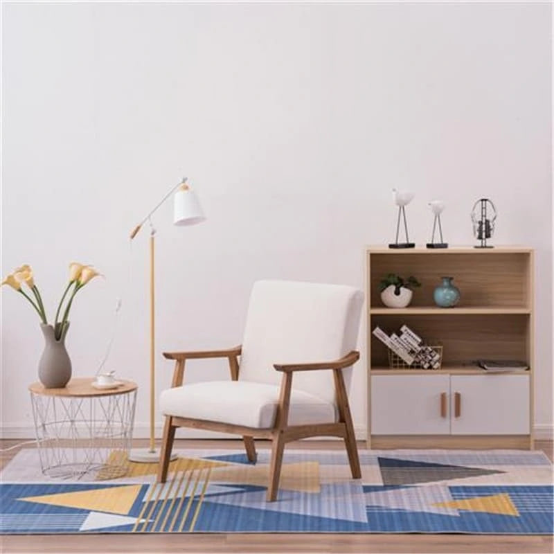 Chaise moderne avec cadre en bois massif
