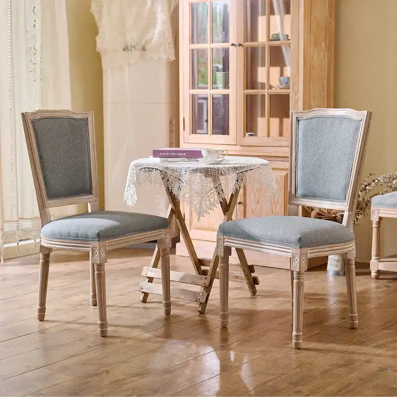 Chaises d'appoint françaises avec pieds en bois sculpté et revêtement en lin