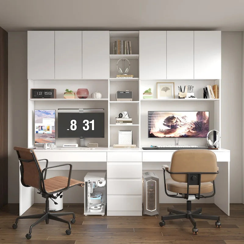 Bureau de jeu blanc spacieux