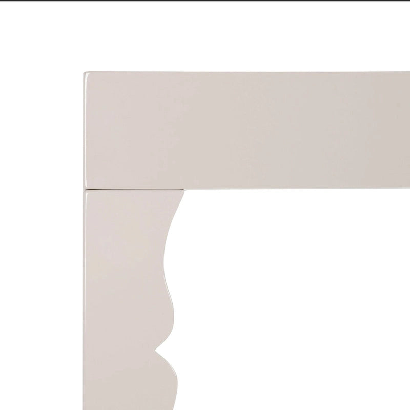 Table gigogne laquée blanche