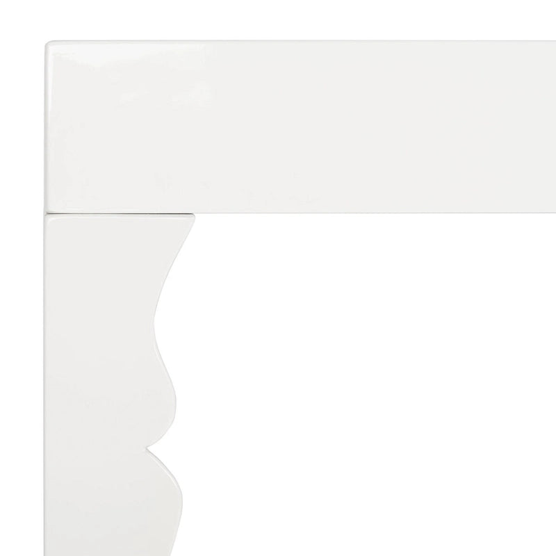 Table gigogne laquée blanche