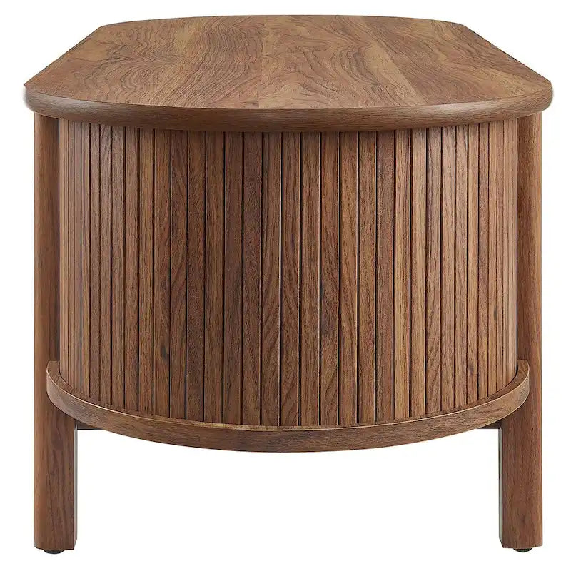Table basse moderne de style médiéval